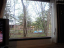 脇に見えるのがテレビ